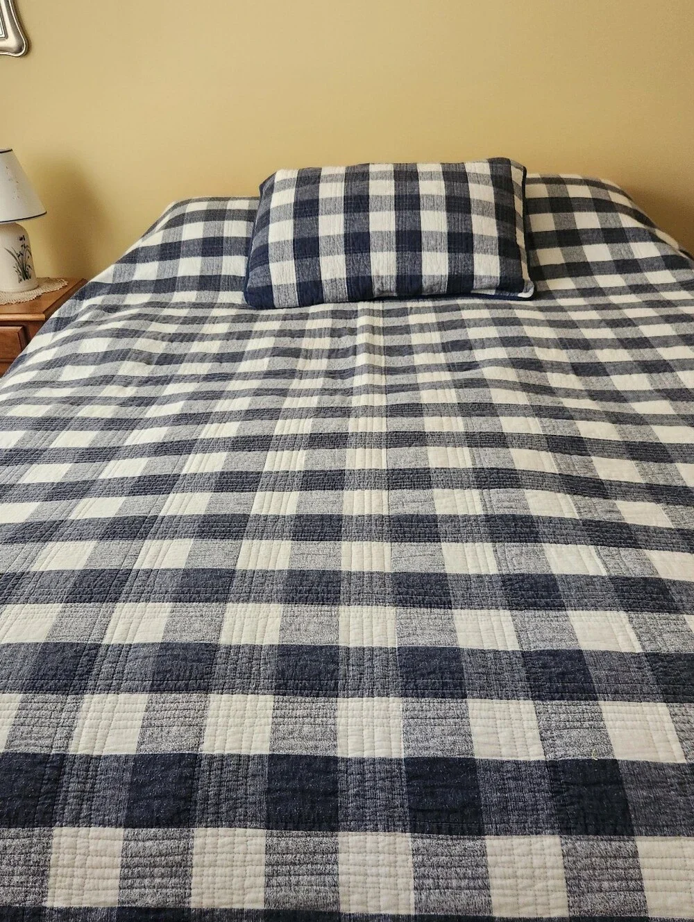 EDDIE BAUER Quilt Full Queen 1 Sham Blue Plaid Reversible Cotton Cottage Home